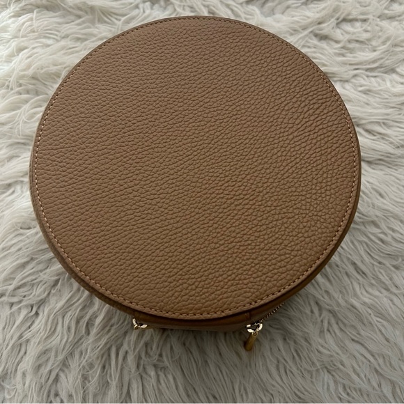 Cuyana Leather Wellness Case - Picture 7 of 7